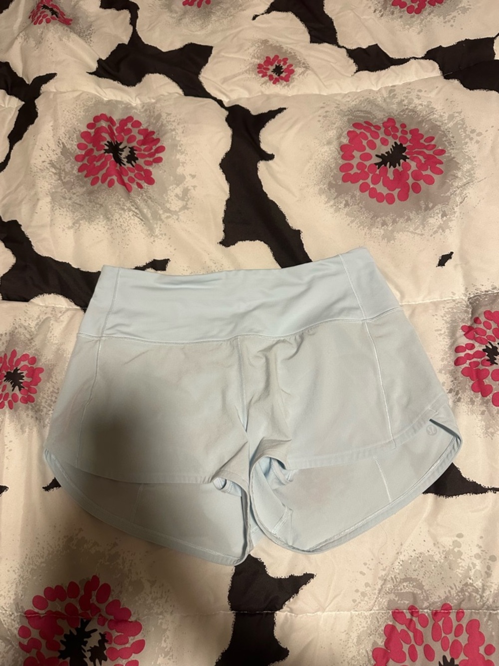 Lululemon Speed Up shorts